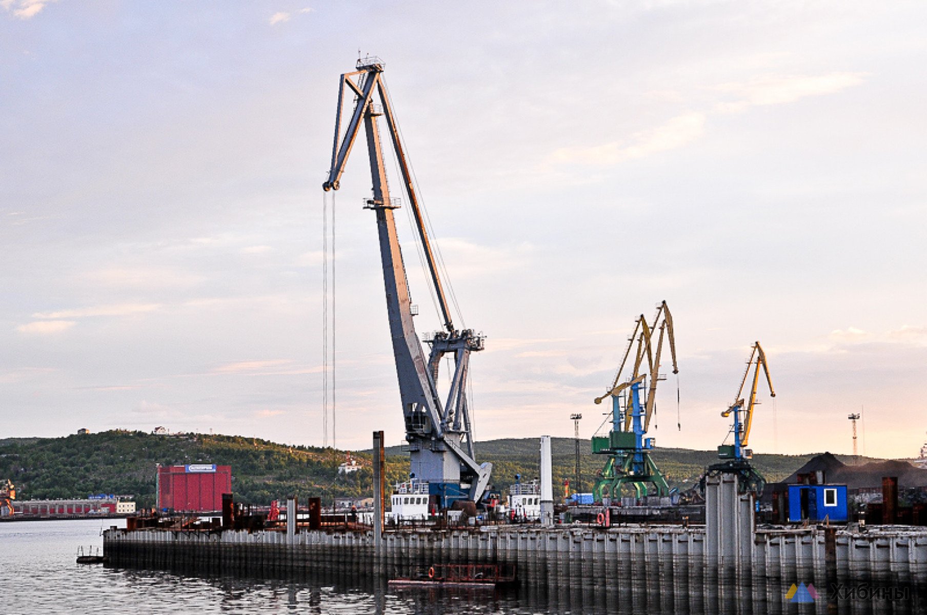 Лукашенко: мы начали строительство собственных портов в Мурманске