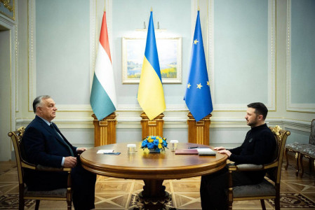 «Владимир, с этим вам к Макрону»: венгерский премьер не захотел обниматься в Киеве с президентом Украины — остальные до этого момента обнимались на ура