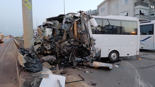 Автобус с российскими и белорусскими туристами попал в аварию в Анталье — что известно к этому часу