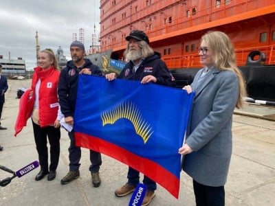 Фёдор Конюхов установит флаг Мурманской области на Северном полюсе