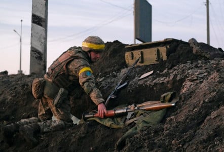 «Поперли в плен сами, сотнями»: военкор Поддубный раскрыл, что на самом деле происходит под Харьковом — каждый сам за себя