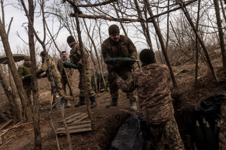 В плен не сдаются и бегут во все лопатки: бойцы ВСУ побросали все, отступая из Ясновородовки — о жестоких боях рассказал штурмовик подразделения «Шторм»