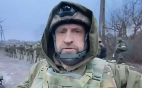 «Меткий выстрел»: военкор Сладков опубликовал видео, на котором ВС РФ ночью подстрелили украинскую «Бабу Ягу» из «Калаша»