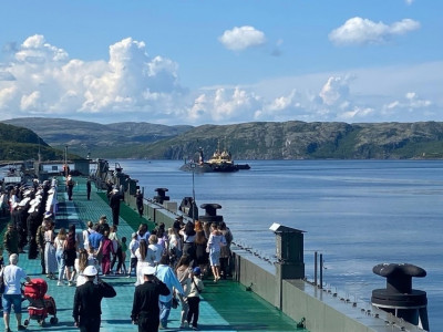 Экипаж подводной лодки «Казань» встретили в Заозерске после выполнения задач