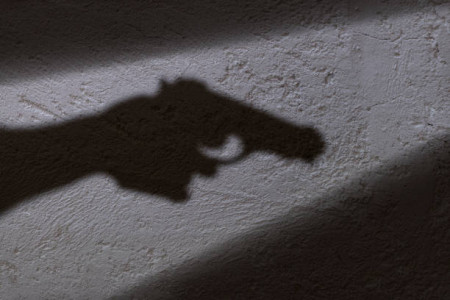 «Хотелось стрелять из травмата»: мурманчанин предстанет перед судом за изготовление оружия