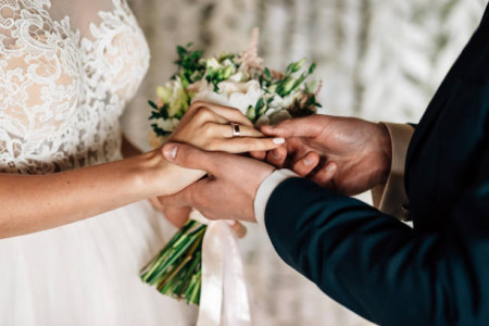 Минюст: жители Заполярья стали меньше жениться и больше разводиться