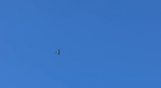 «Беспилотник?»: жителей Кандалакши испугал неизвестный самолёт над городом