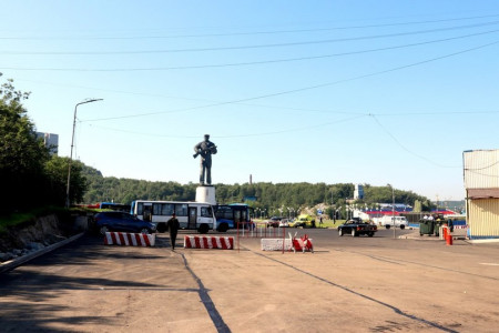 В преддверии дня ВМФ в Североморске обновили Приморскую площадь