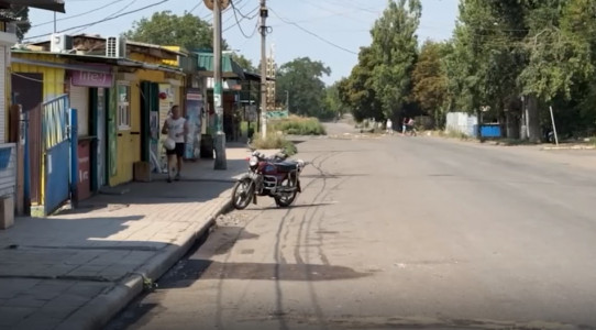 Прицельный удар по людям: семь человек пострадали в атаке украинского дрона-камикадзе по рынку в Донецке — в МИД РФ уже дали оценку