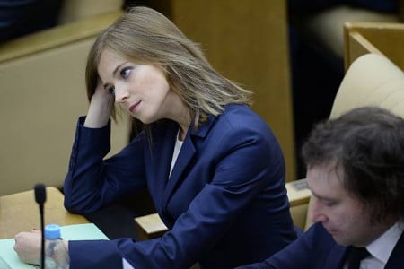 «Страх и ущербность перед женским»: Поклонская резко раскритиковала высказывания протоиерея Ткачева о женщинах во власти