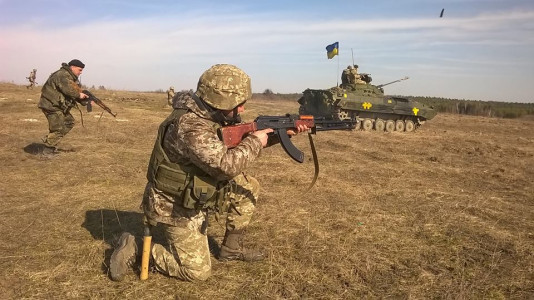 «Ситуация в развитии»: Военкор рассказал, зачем ВСУ сметают мосты в Курской области — сдаваться никто не собирается