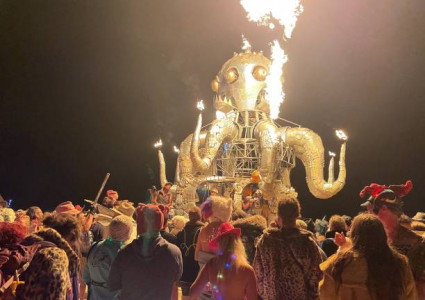 «Burning Man без огня»: как экономический и климатический кризис охладили пустынный праздник — аншлага не будет