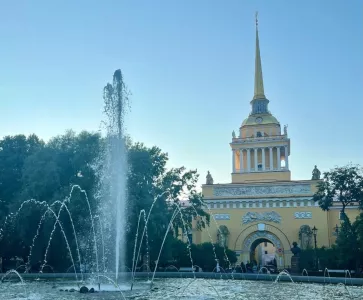 В октябре дешевле всего съездить в Москву, Санкт-Петербург или Сочи