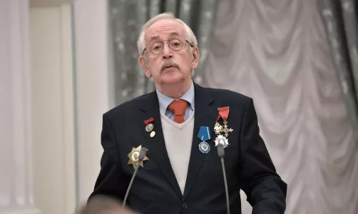 89-летний актер Василий Ливанов пришел в сознание после операции на головном мозге