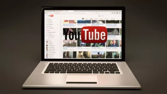 YouTube из-за сбоя удалил множество каналов пользователей по всему миру