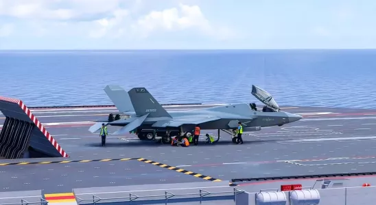 Китай покажет новый истребитель-невидимку J-35A на выставке Airshow China в Чжухае