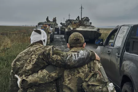 Запорожье стало самой горячей точкой, «Герани» выбивают энергетику, в Курской области яростно огрызаются, фальшивка Зеленского в Купянске — сводки от военкоров на 19 ноября 2024 года