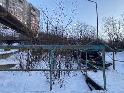 Трап между многоквартирными домами в Североморске пообещали отремонтировать до 5 декабря