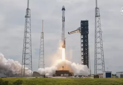 Компания Илона Маска SpaceX пополнила орбитальную группировку спутников связи