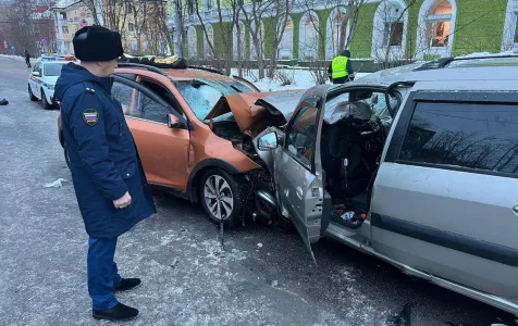 Число жертв аварии в центре Мурманска увеличилось до трех