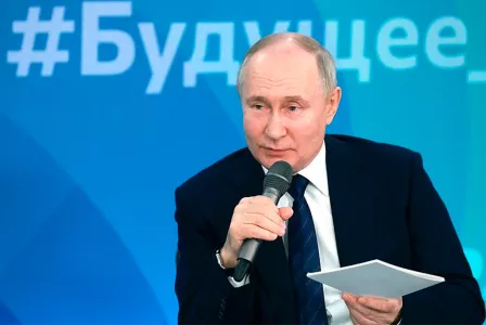 Владимир Путин пошутил о странной ситуации вокруг выборов президента Румынии: «Кандидат не понравился и решили пересчитать голоса»