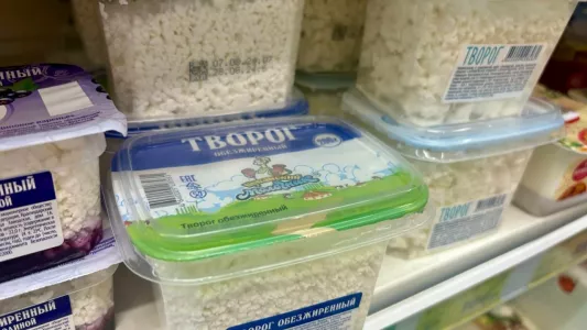 Нутрициолог назвал 3 вредных продукта из творога — лучше оставить на прилавке