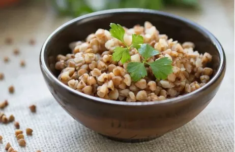 В какой воде правильно варить вкусную и рассыпчатую гречку — в холодной, горячей или в кипящей