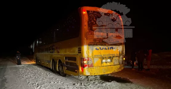 Автобус с лыжниками сломался на юге Мурманской области