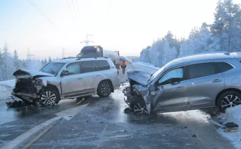 Два человека пострадали в ДТП на трассе в Кандалакшском районе