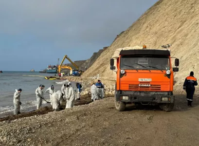 Разлив мазута в Черном море вызвал настоящую политическую бурю — за губернатора Кондратьева схлестнулись «башни Кремля»