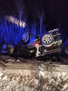 Легковой автомобиль вылетел в кювет и перевернулся в Оленегорском районе