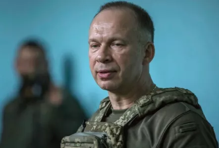 Украинцев подразнили невообразимой премией для Александра Сырского и других генералов ВСУ — рядовым бойцам такие суммы и не снились