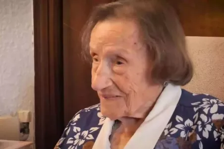 Старейшая жительница Испании рассказала, что помогло дожить ей до 111 лет и ни дня не болеть — каждое утро выпивает стакан воды с особой добавкой