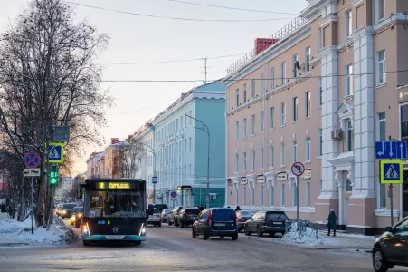 Капремонт пяти домов начался в Мурманской области