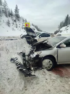 В аварии на трассе «Кола» пострадали два человека