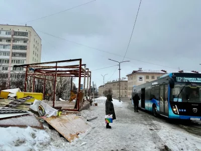 На месте торгового павильона в Североморске установят остановочный комплекс