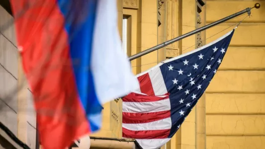 Россия и США провели рекордные 12-часовые переговоры по Украине: российские дипломаты после встречи вышли в приподнятом настроении